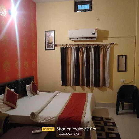 Gangotri Paying Guest House Varanasi Exterior photo